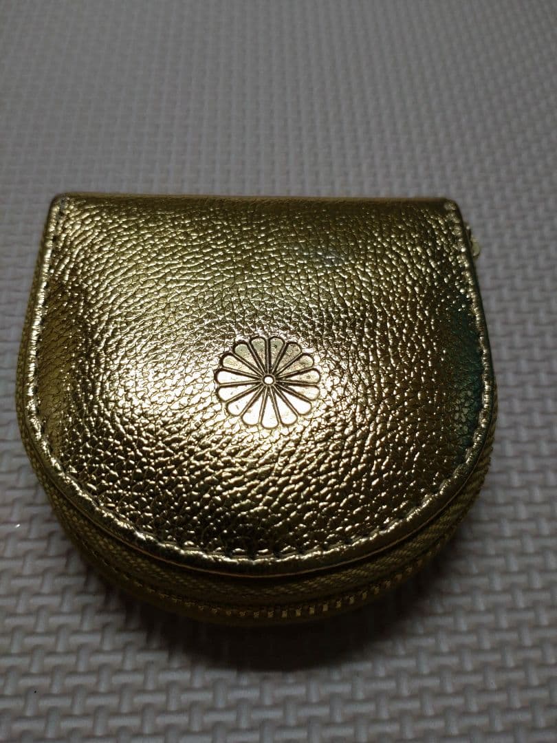 最安値‼️皇居長財布、小銭入れ2点セット‼️大人気のゴールド‼️