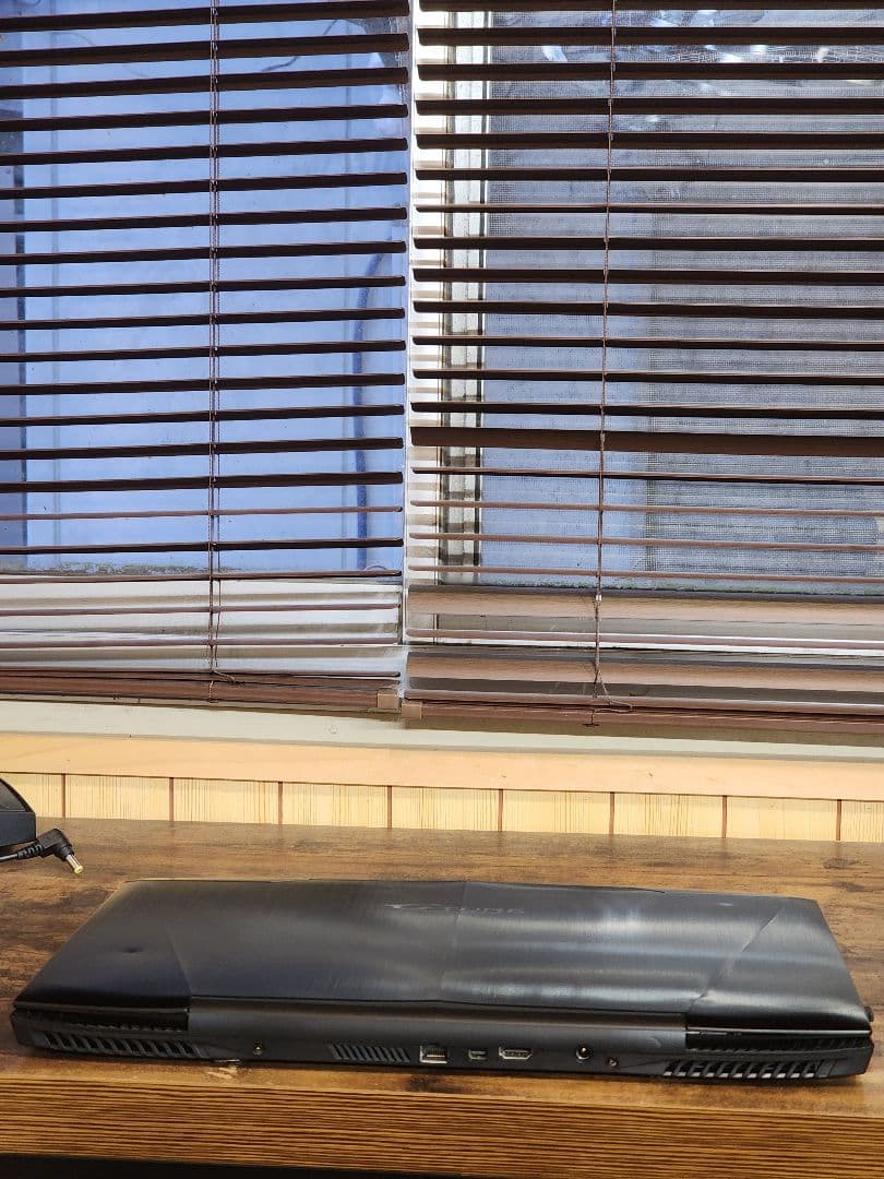 G-Tune ゲーミングノートパソコン