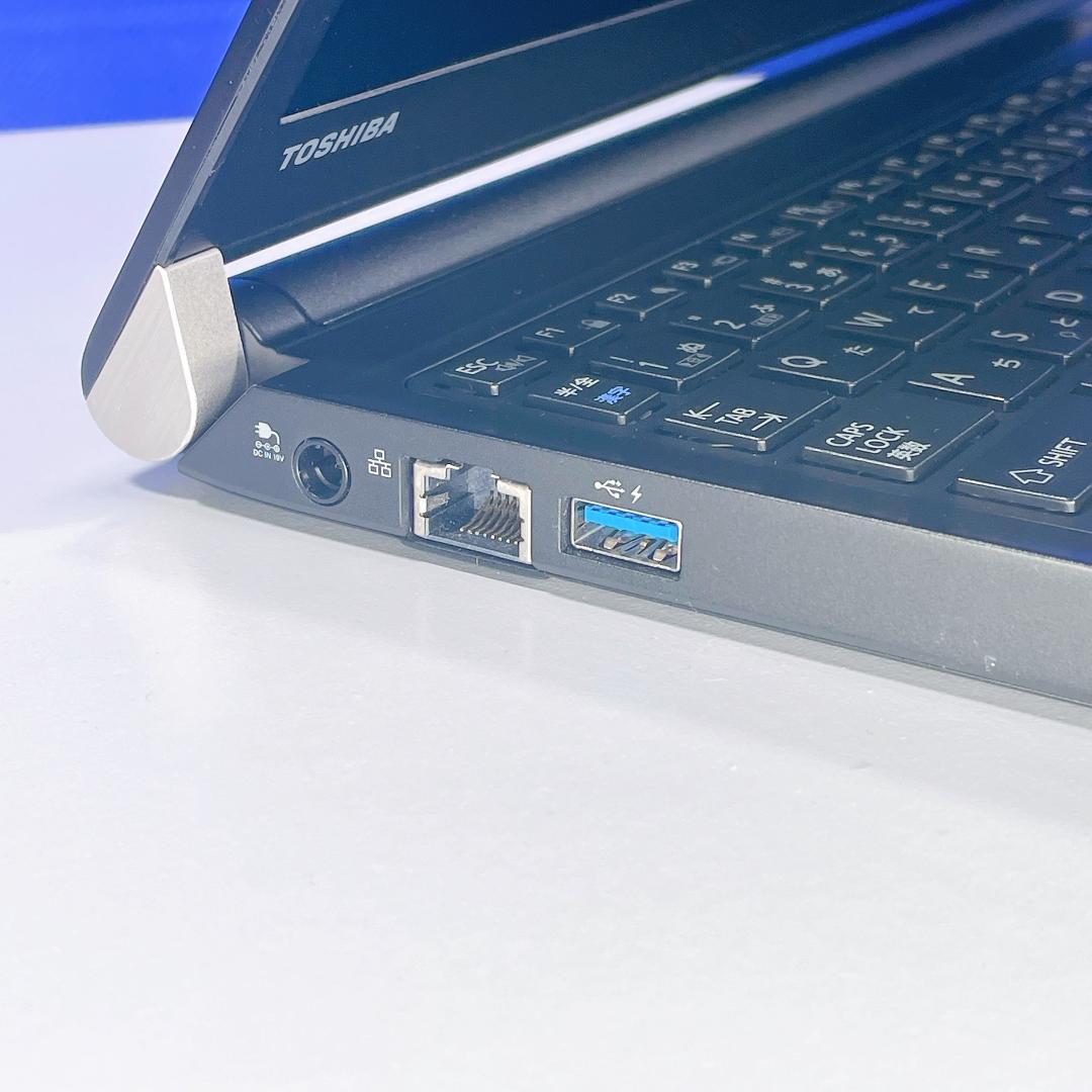 すぐ使える！Windows11✨快適SSD✨東芝カメラ付小型ノートパソコン軽量