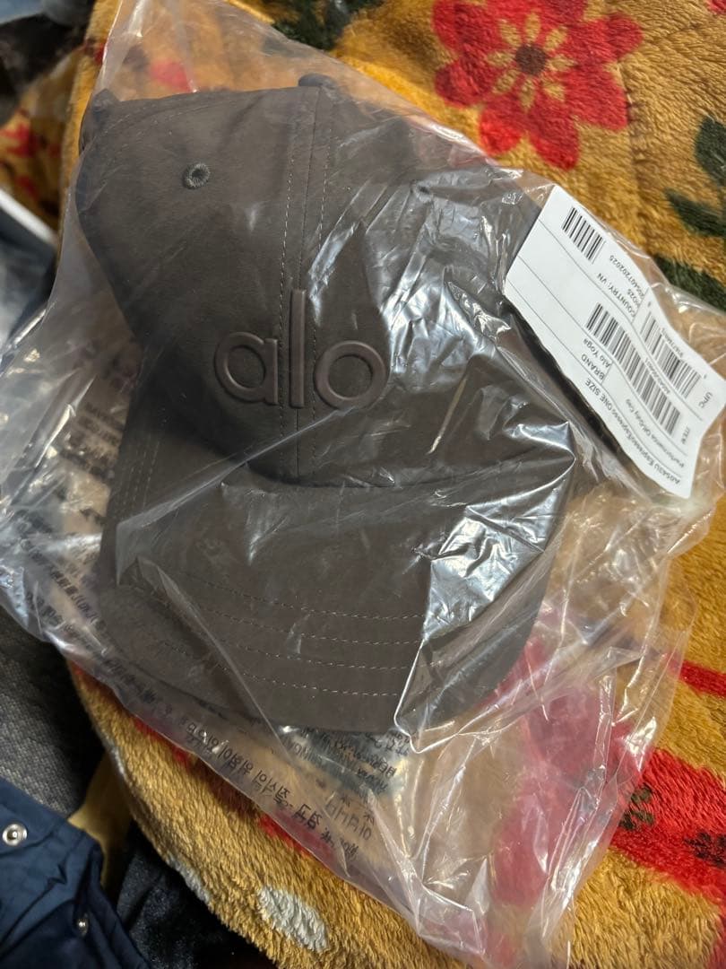 【新品未使用】alo yoga Off-Duty Cap Espresso