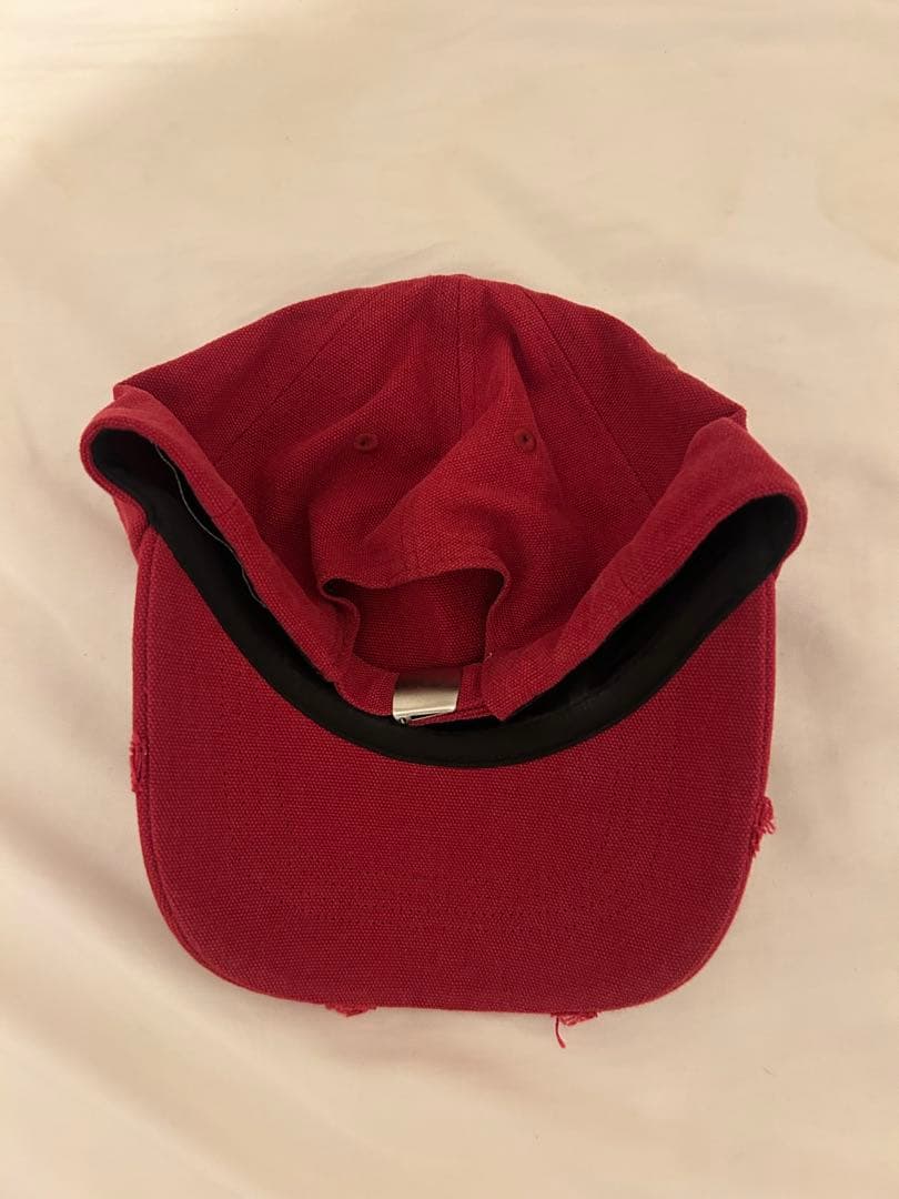 BEEDEN ストーン付き赤キャップ フリーサイズ