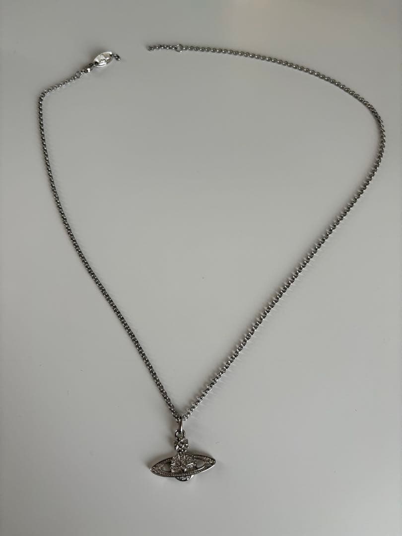 ヴィヴィアンMAN MINI BAS RELIEF ORB ネックレス シルバー