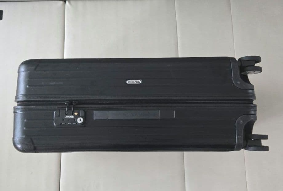 リモワ　スーツケース