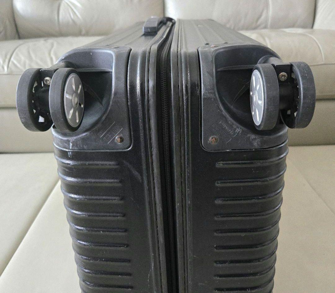 リモワ　スーツケース
