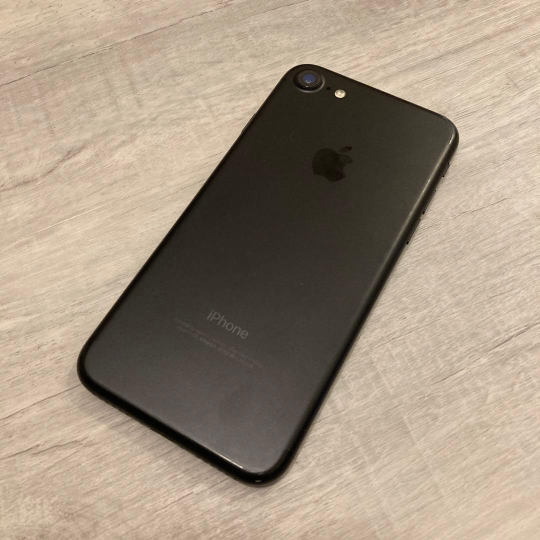 スマートフォン本体 iPhone 7 Black 32 GB docomo