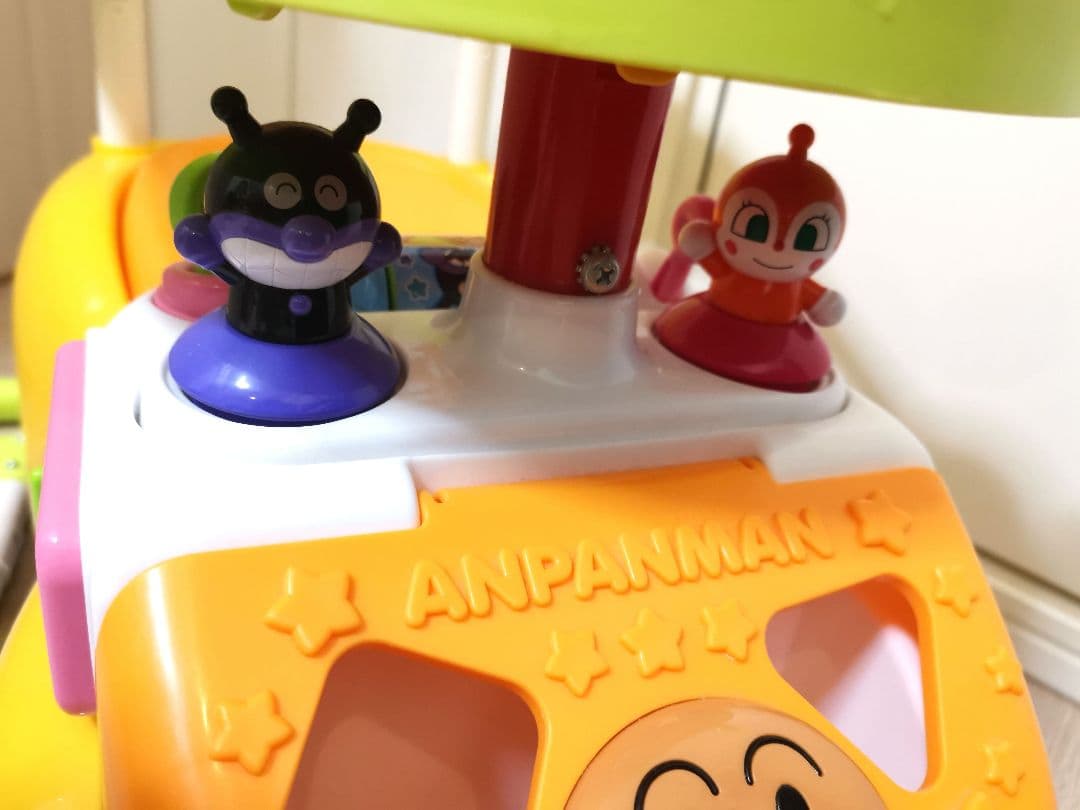 25.7購入【一部新品】アンパンマン よくばりビジーカーDX　押し棒+ガード付き