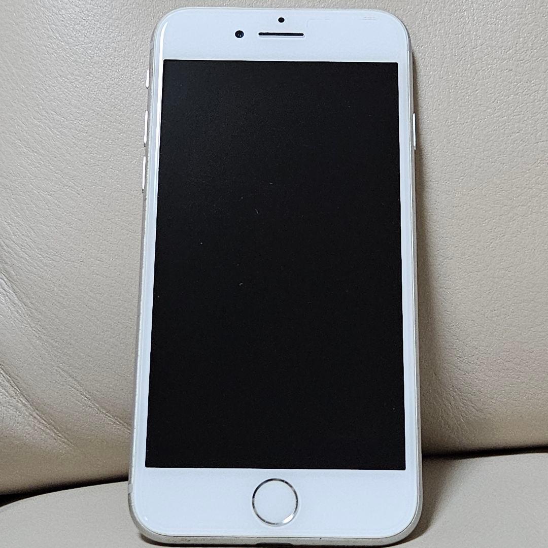 Apple iPhone 8 シルバー 本体 docomo