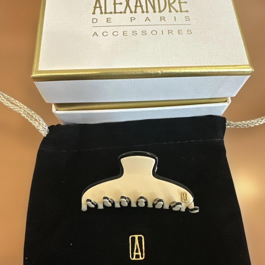 ALEXANDRE DE PARIS ベージュ