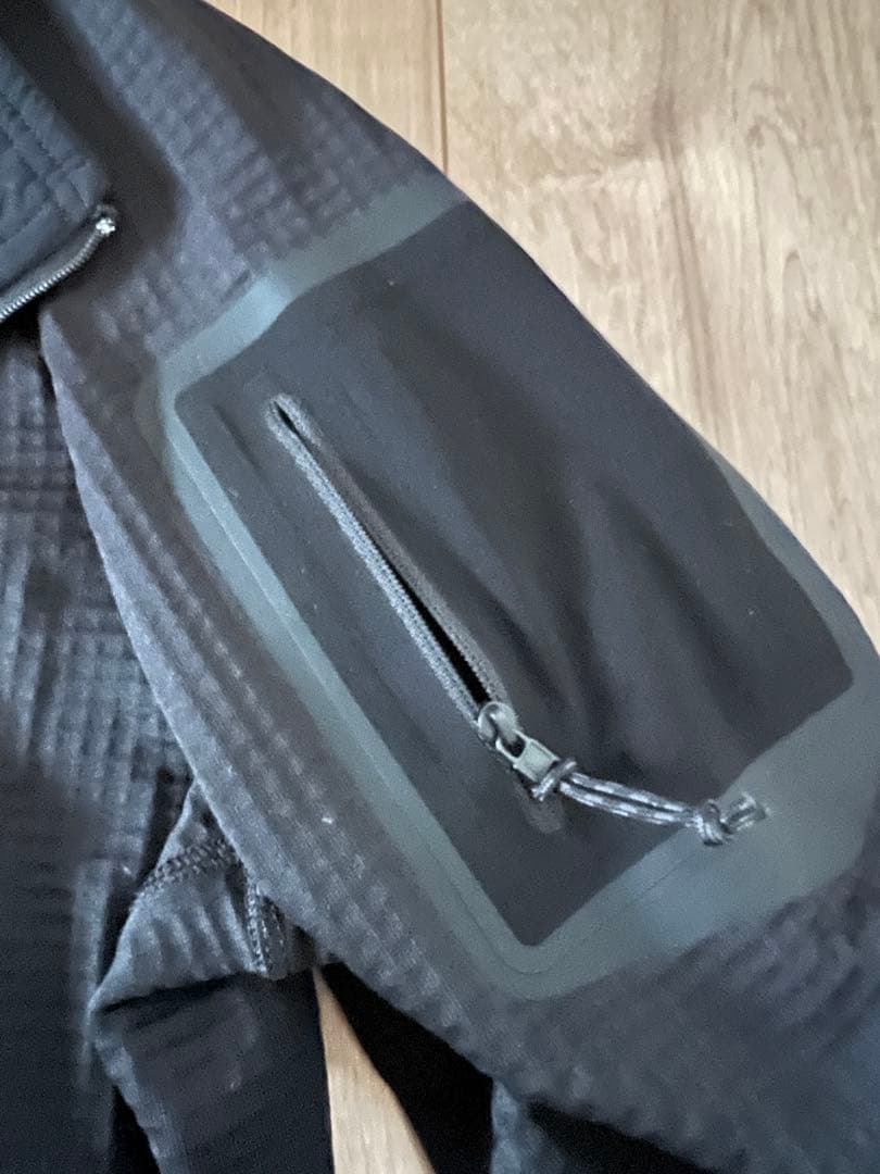 美品　Burton [ak] フリースミッドレイヤー ブラック ハーフジップXL