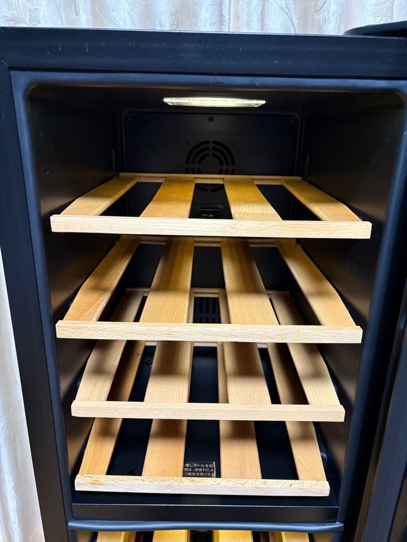 ワインセラー さくら製作所　FURNIEL SAB-90G-PB