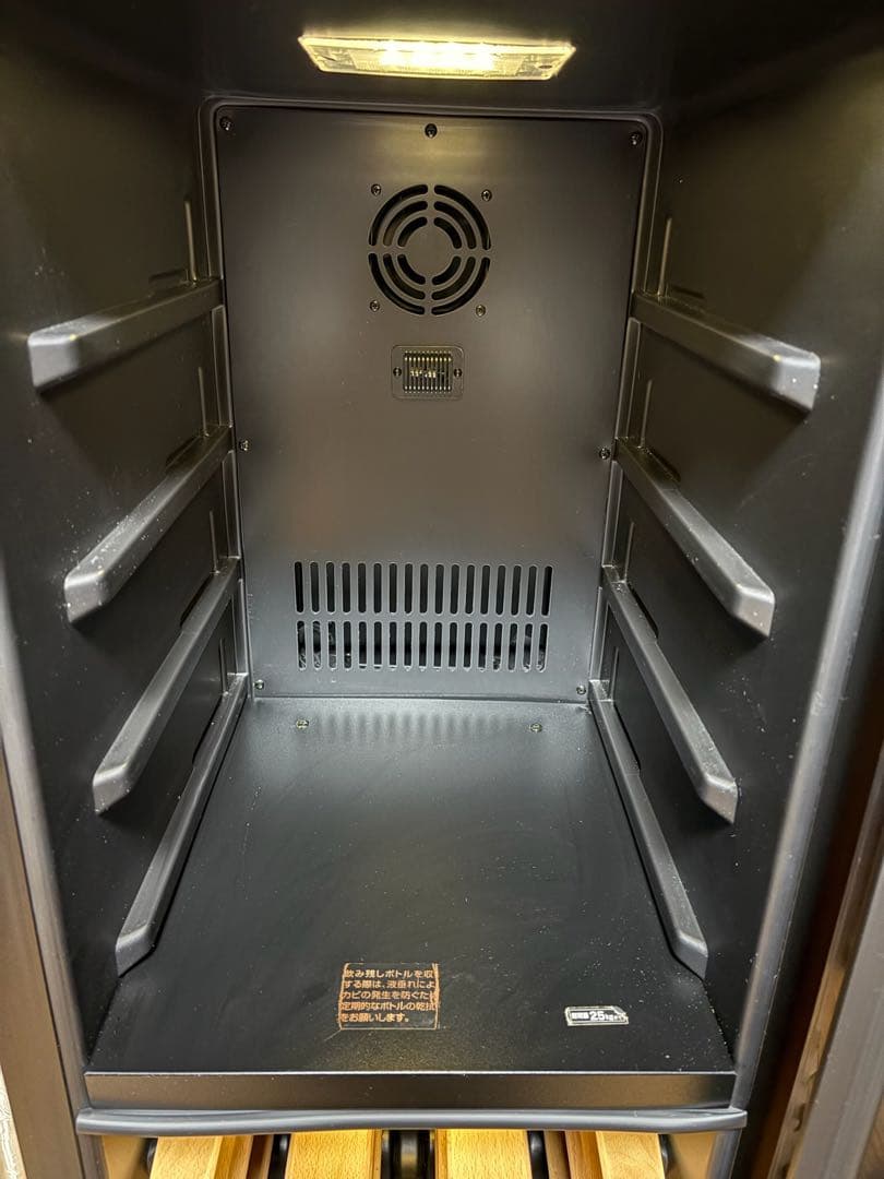 ワインセラー さくら製作所　FURNIEL SAB-90G-PB