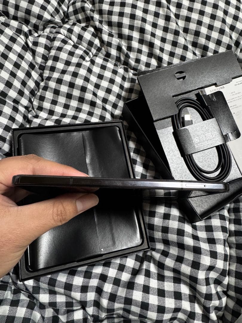 スマートフォン本体 Samsung Galaxy Z Fold 5 512GB