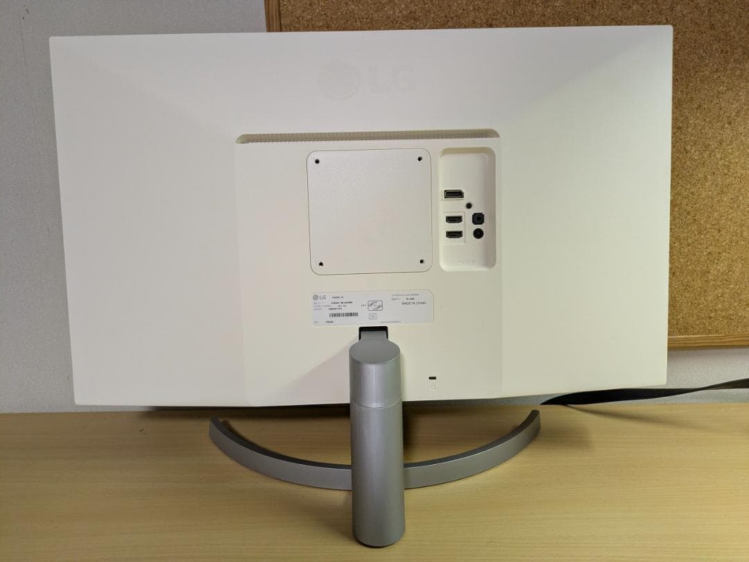 投入時間63 LG 4K IPS 27インチ モニター 27UL500-W