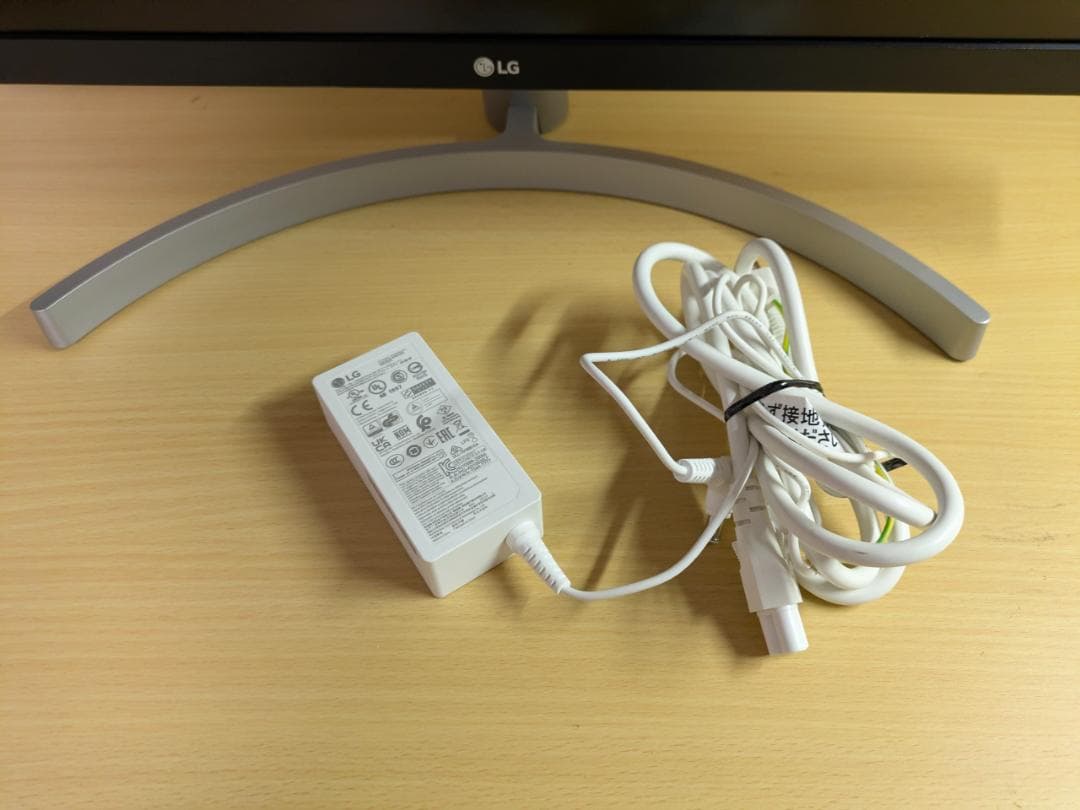 投入時間63 LG 4K IPS 27インチ モニター 27UL500-W