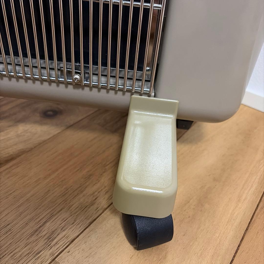 【極美品】夢暖房　遠赤外線パネルヒーター 660型　キャスター付き　安全設計