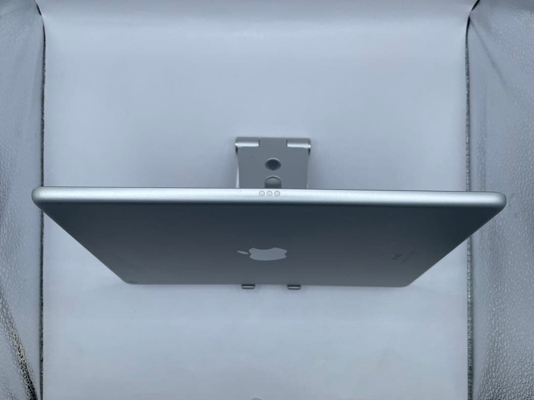 iPad 7世代 32GB 本体