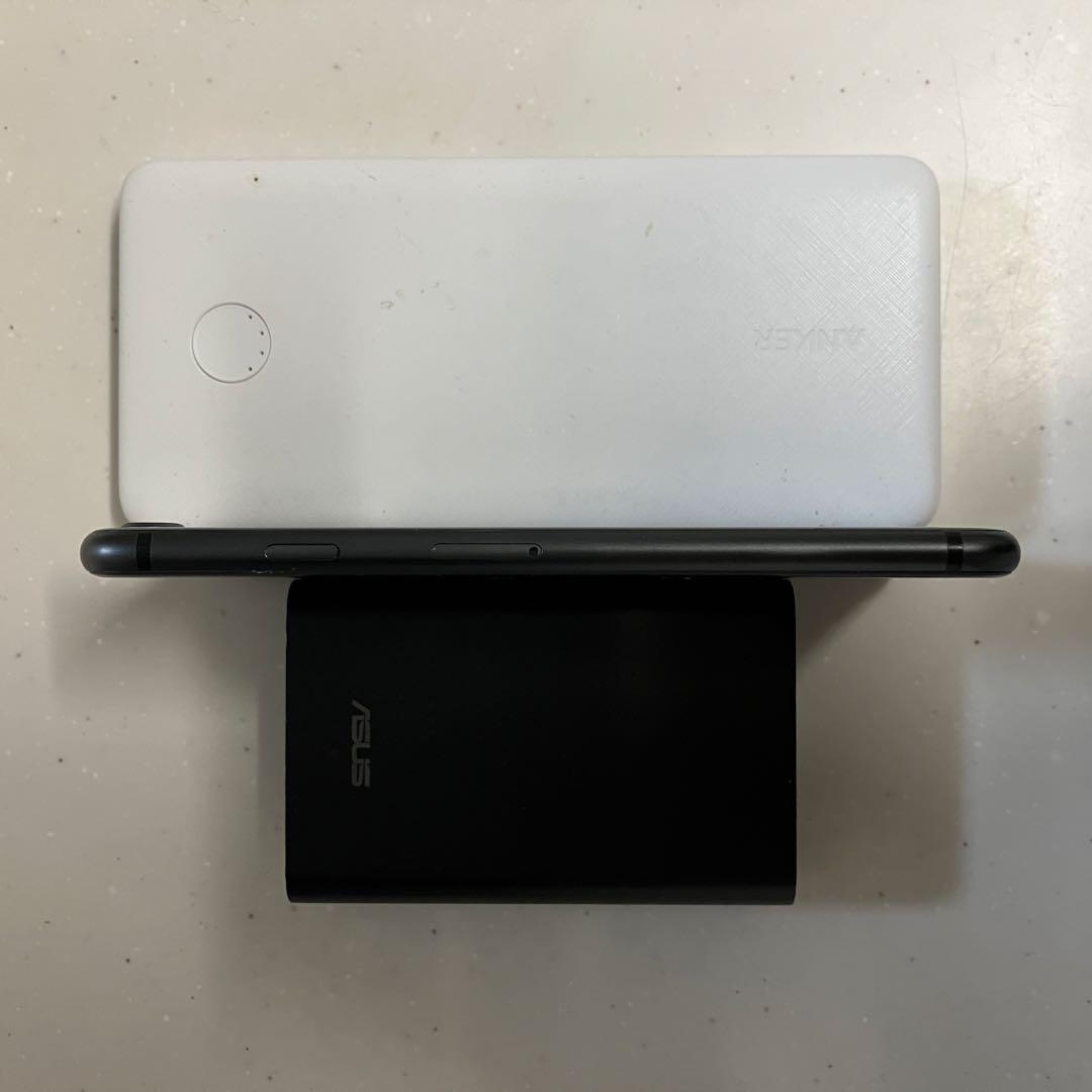 iPhone 8 64GB　本体 超美品　SIMフリー スペースグレー