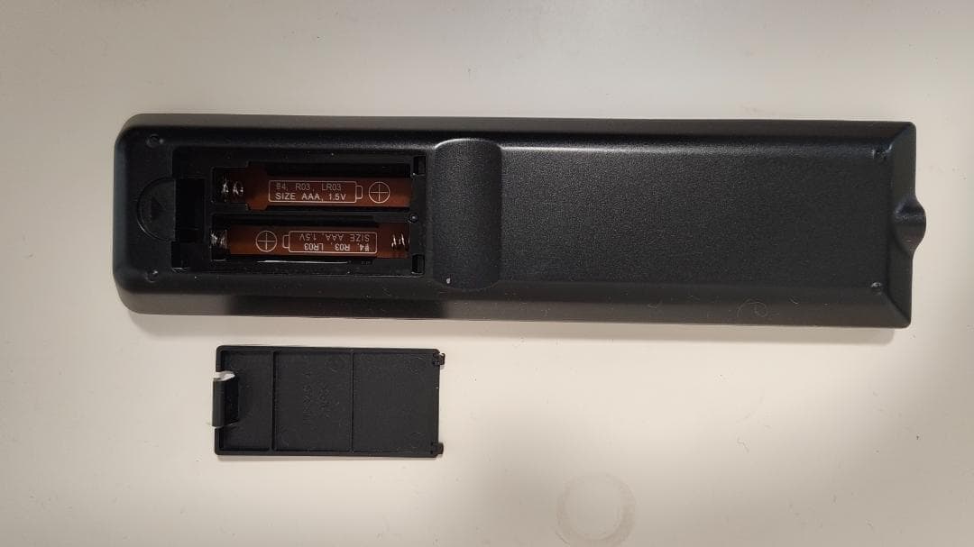 【2017年製】SHARP32インチ液晶テレビ　LC-32H40