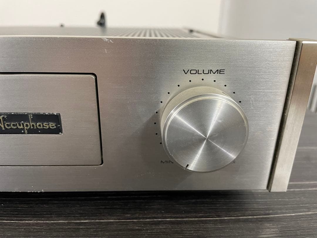 Accuphase アキュフェーズ　C-220 プリアンプ　通電確認済み