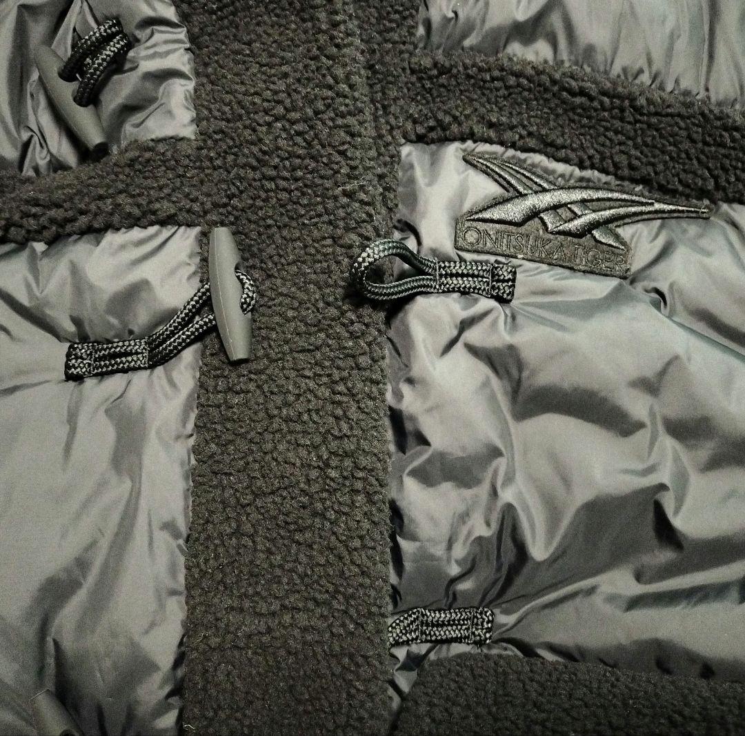 ほぼ未使用品 オニツカタイガー ダウンコート