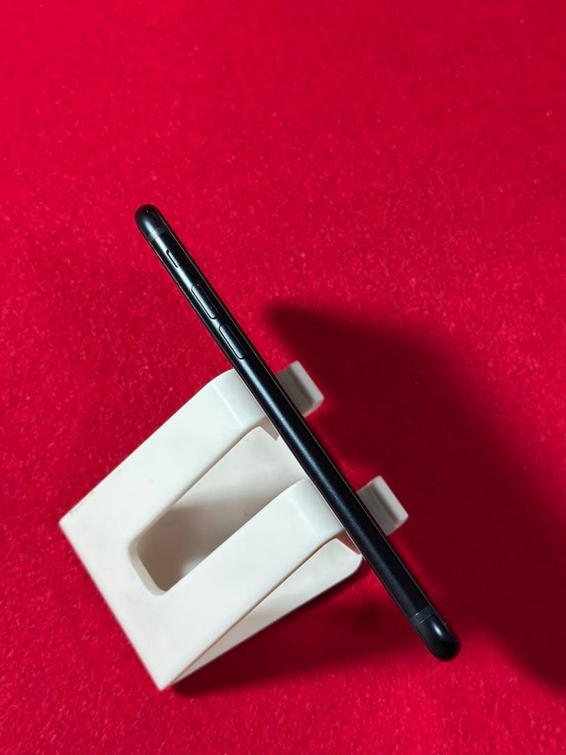 【7591】iPhone SE3第3世代ミッドナイト 64GB simフリー