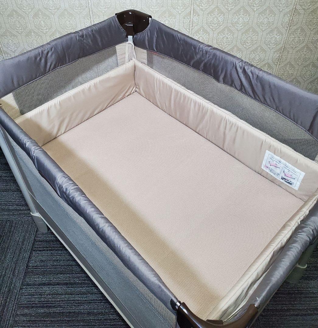 極美品 アップリカ ココネルエアー 折り畳み ベビーベッド ココアブラウン