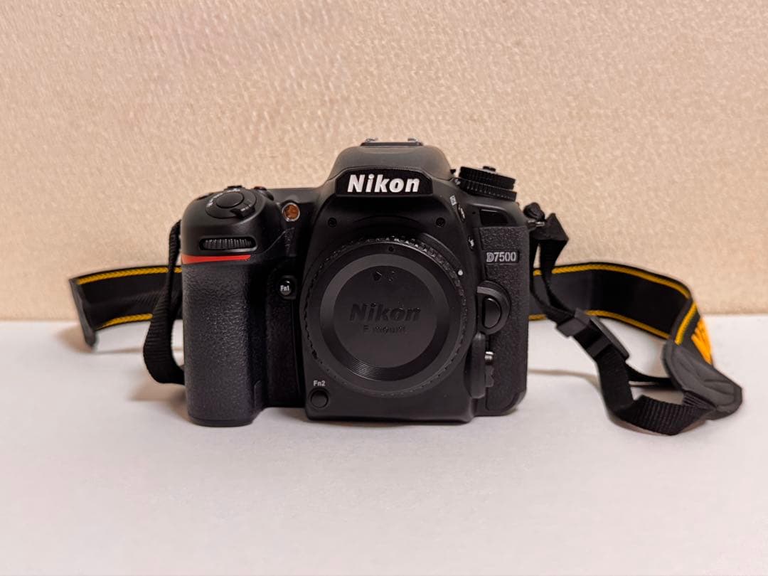 美品✨Nikon D7500 VRレンズキット（ハクバ　カメラバッグ付き）ニコン