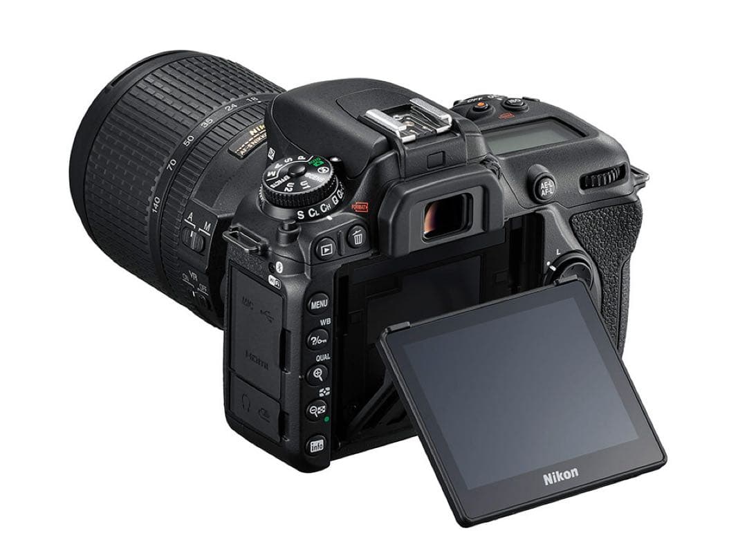 美品✨Nikon D7500 VRレンズキット（ハクバ　カメラバッグ付き）ニコン