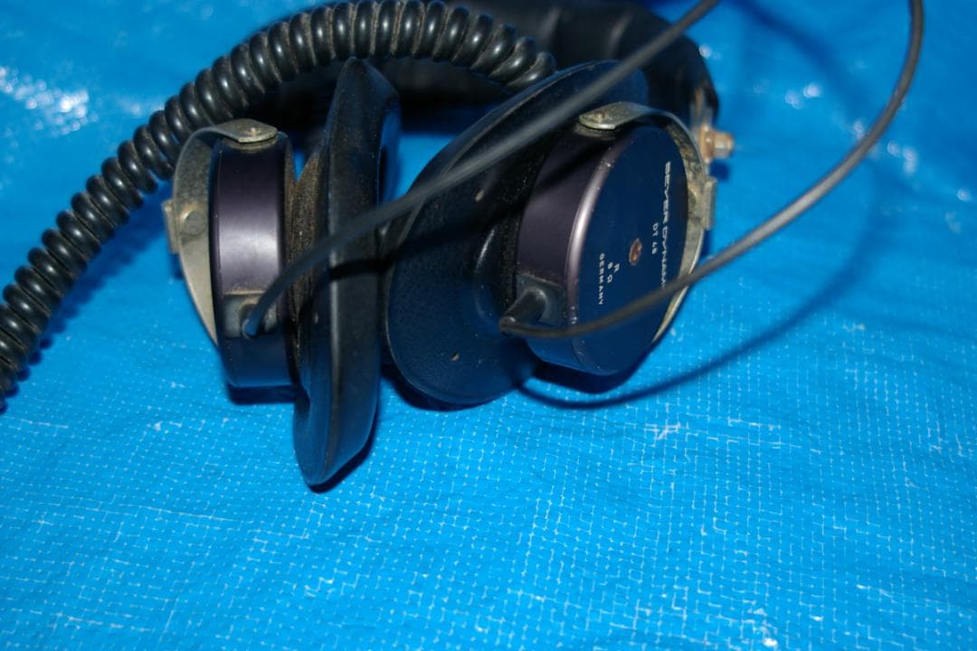 Beyerdynamic DT 48 ヘッドフォン中古難ありの出品です、