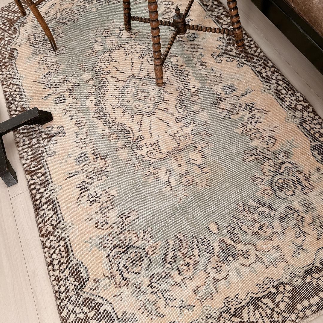 トルコ ヴィンテージラグ A111 定番 ベージュ セージグリーン ブラウン