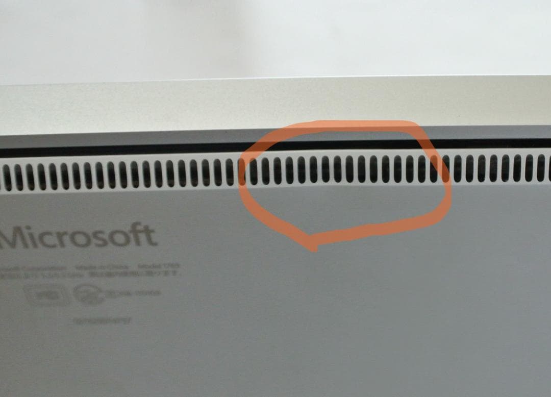 ゆ*3様 Microsoft Surface Laptop 2 1769