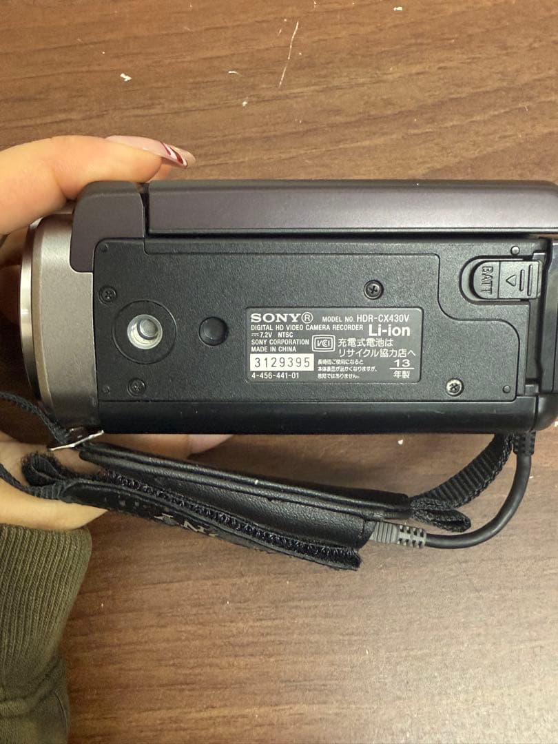 【送料込み】通電確認済み★SONY ビデオカメラ　HDR-CX430V ソニー