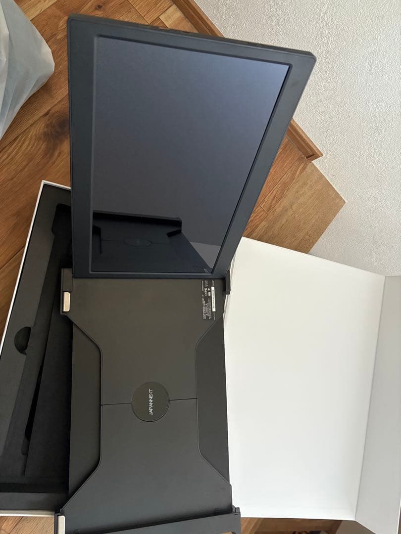 ディスプレイ・モニター本体 JAPANNEXT Portable Tri-Screen for Laptop