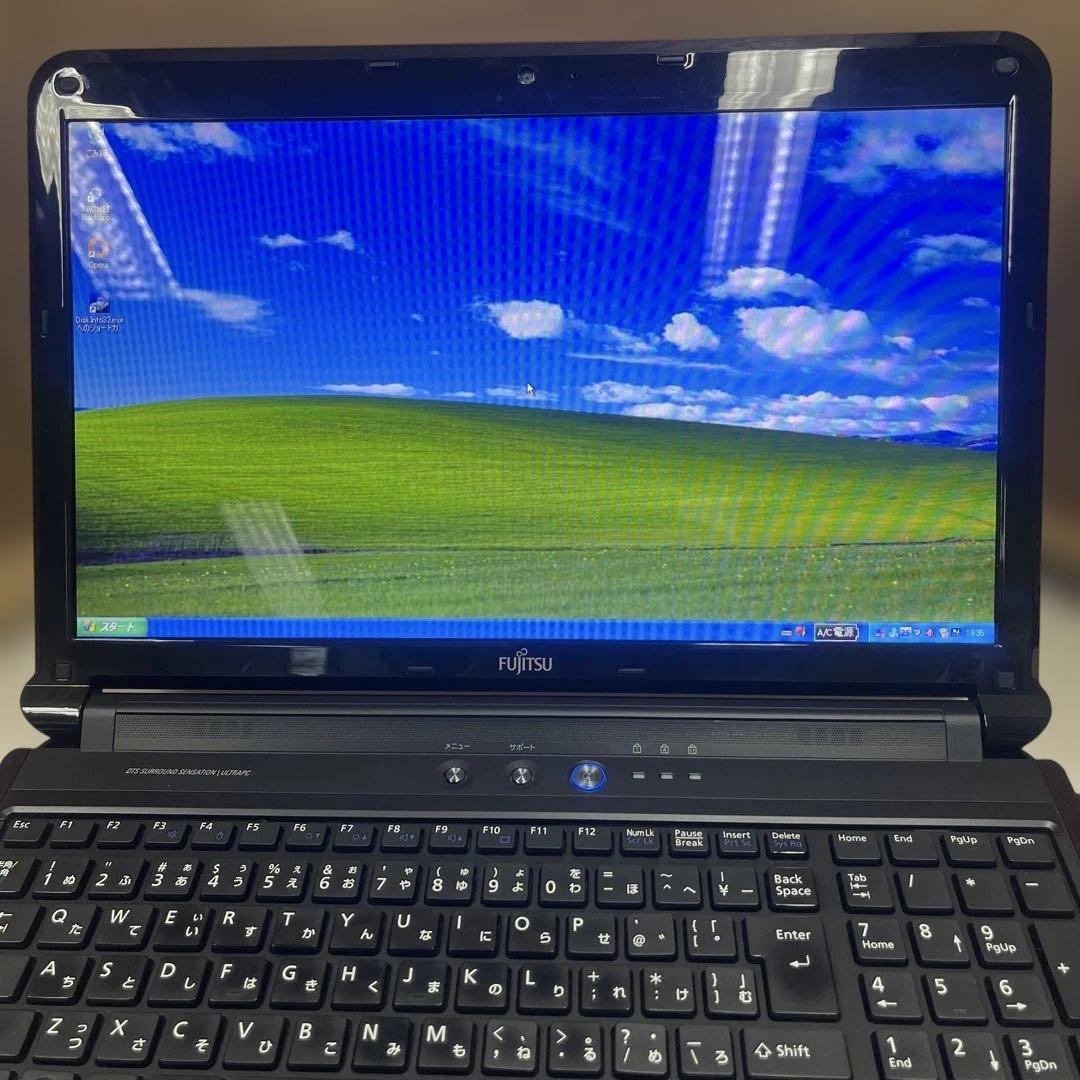 ☆格安美品☆Windows XP☆ブルーレイ付き15.6インチ大画面ノートPC☆