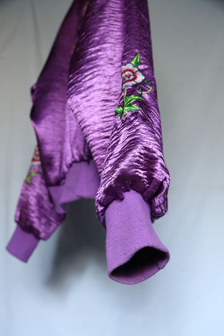 ヴィンテージコリジャン　KOREA 紫色 花柄刺繍 スカジャン