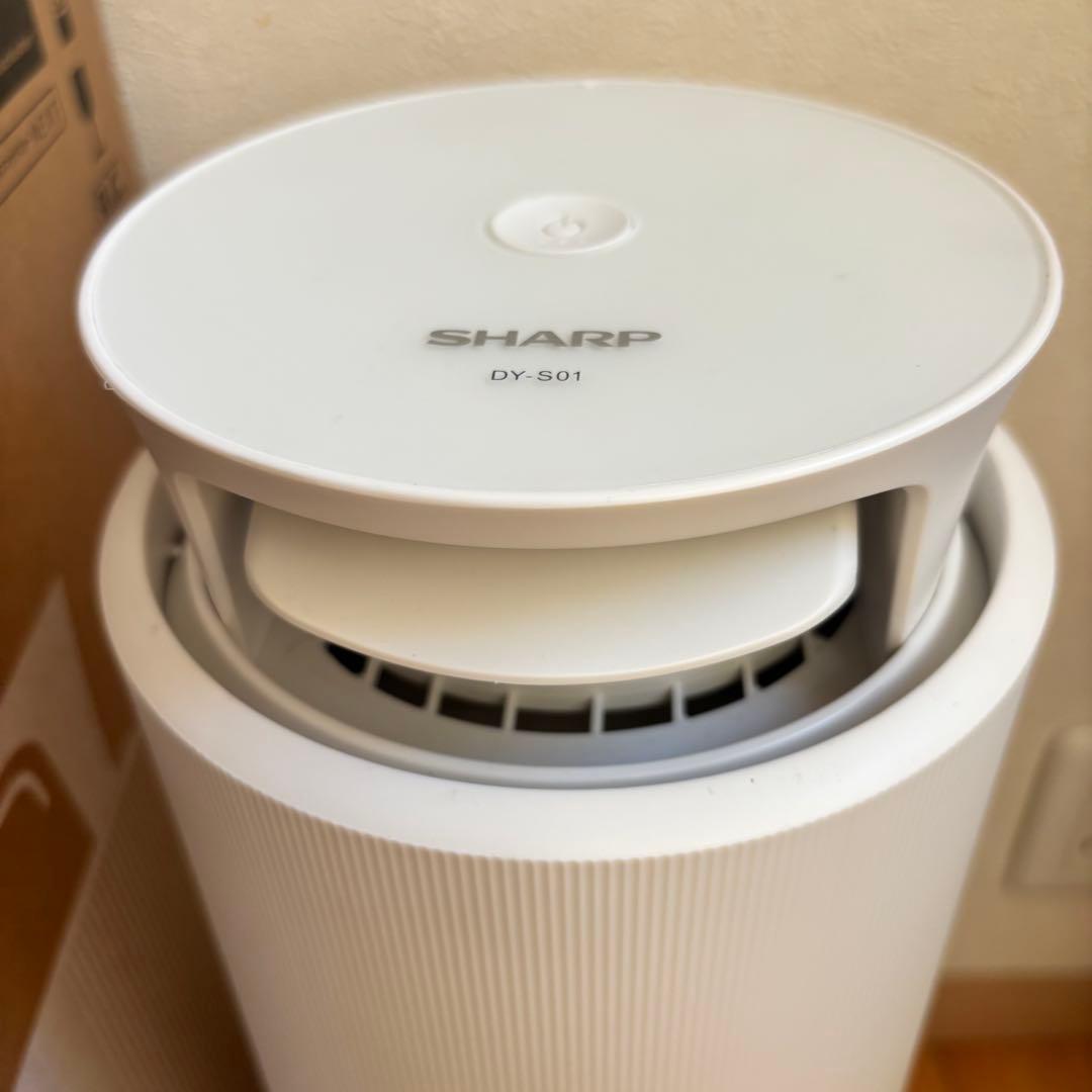【送料込み】SHARP DY-S01-W 脱臭機 ホワイト　お得