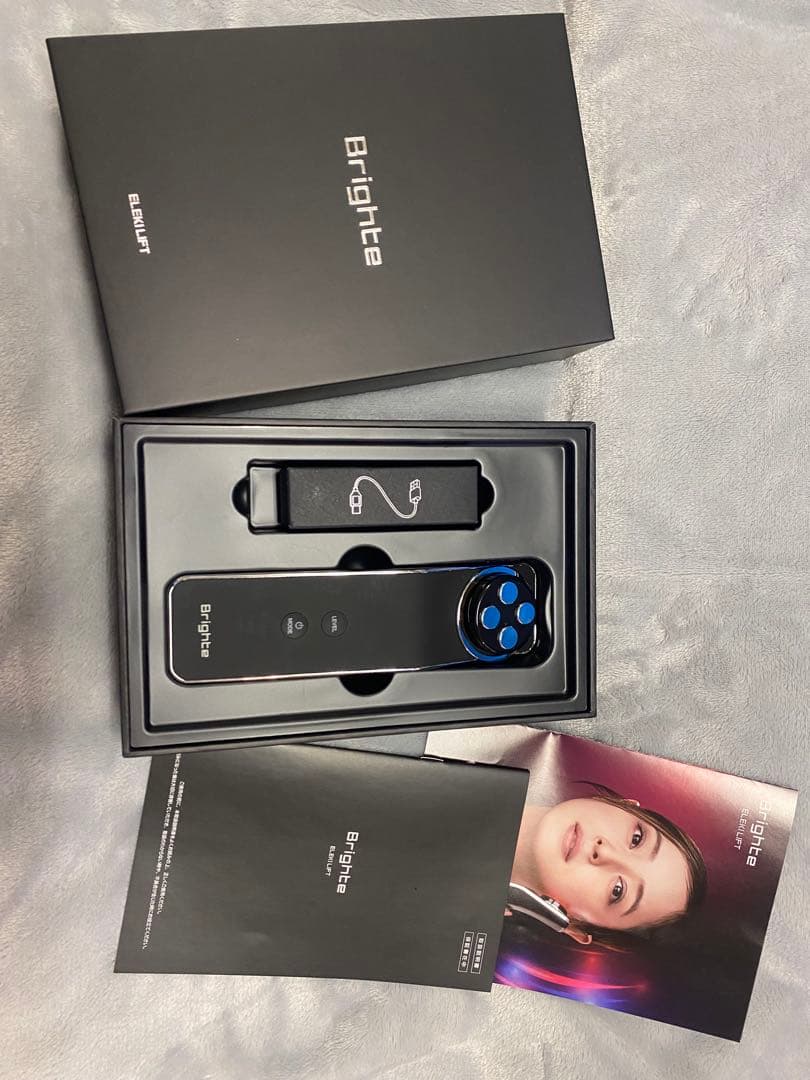 Reformer  Brighte ブライト エレキリフト 美顔器