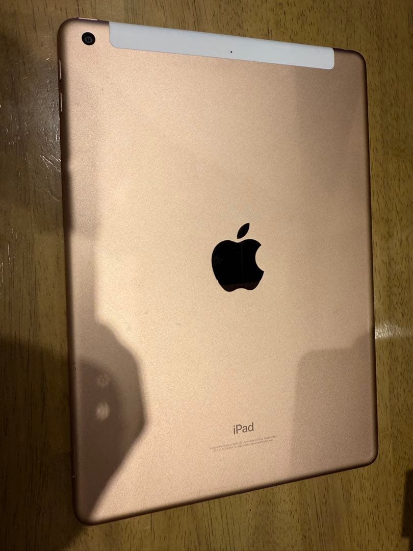 美品✨Apple iPad第6世代　iPad ゴールドWi-Fiモデル