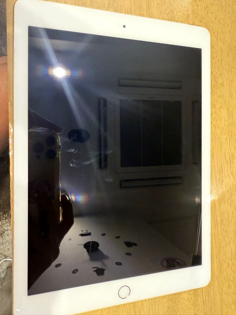 美品✨Apple iPad第6世代　iPad ゴールドWi-Fiモデル