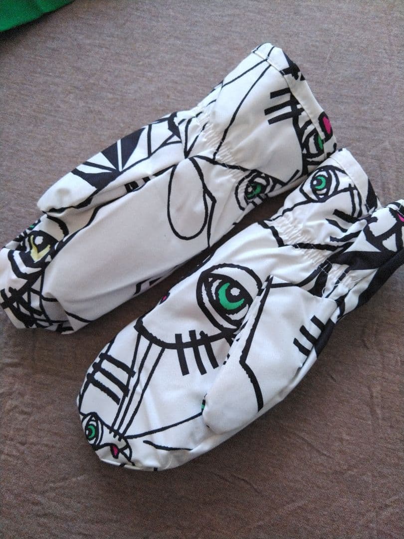 VOLCOM子ども用スノーボードウェアセット