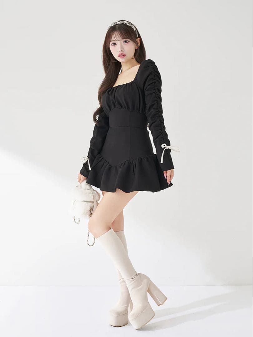 Darich スクエアネックギャザーミニワンピース ブラック ミニワンピ