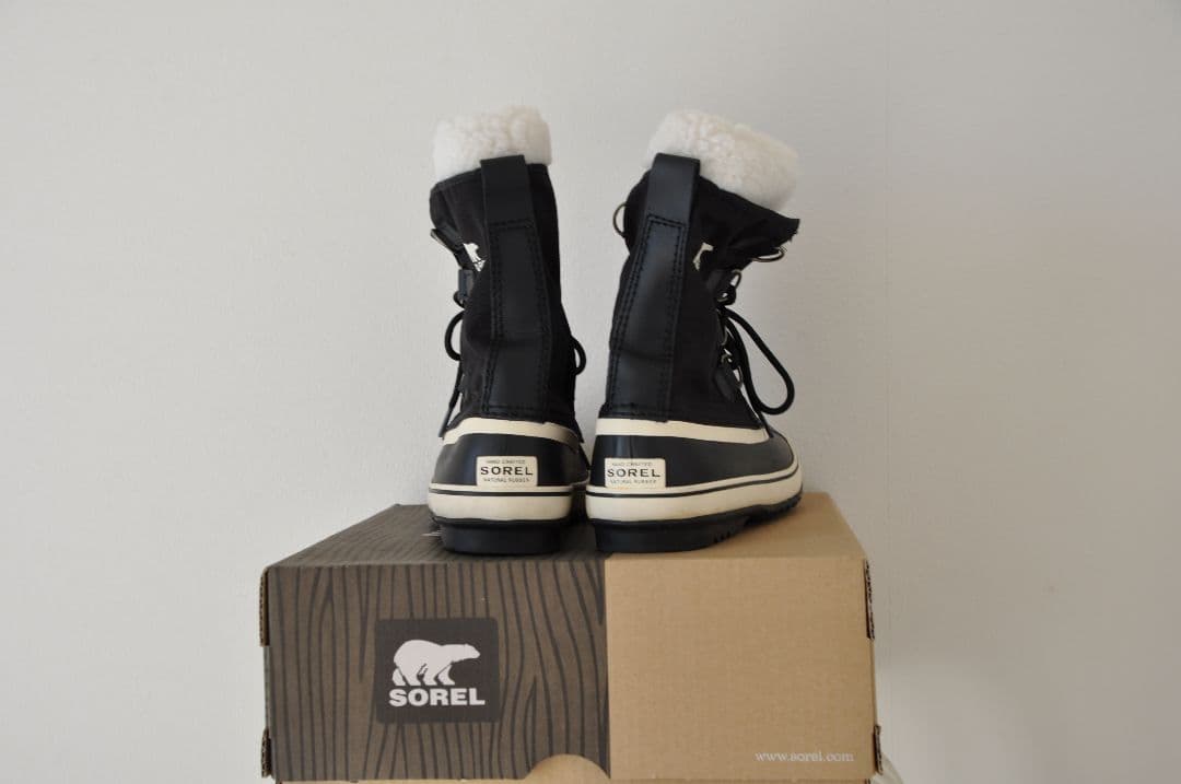 ​【美品・箱付】SOREL ソレル ウィンターカーニバル 25cm Black