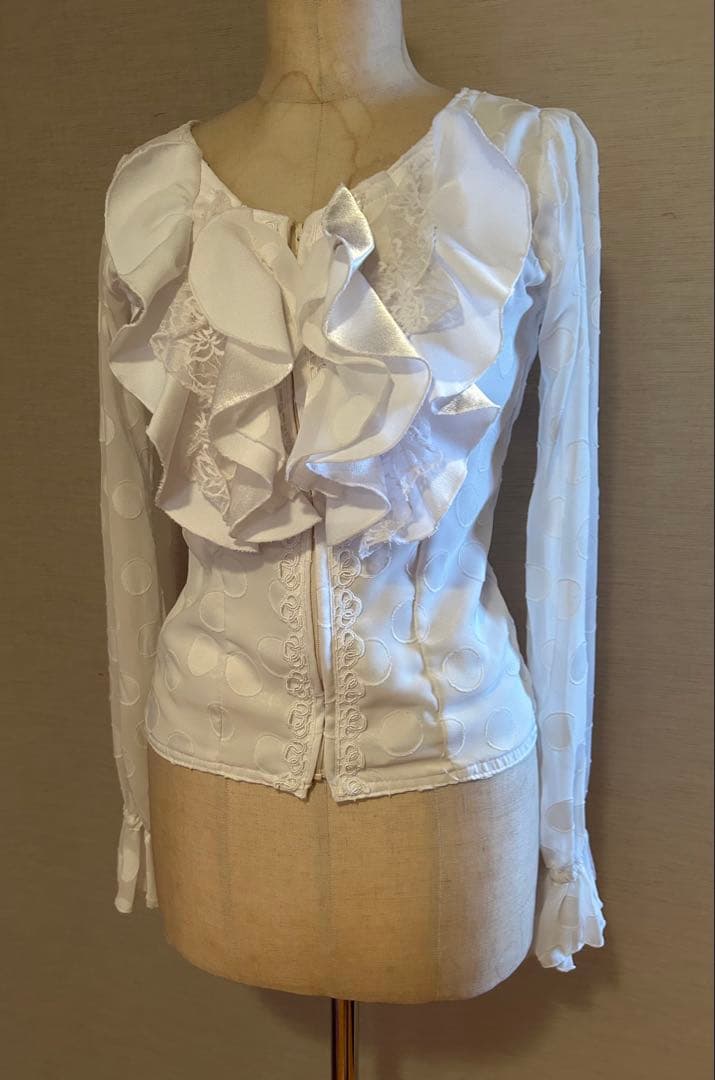 フラメンコ衣装　ブラック・ホワイト・グリーンファルダブラウスチャレコ3点セット