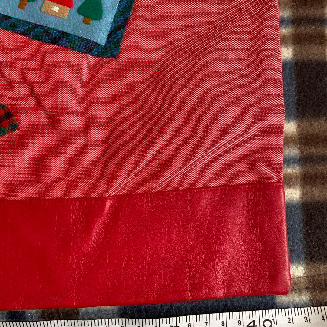 と*も様 ファミリア　familiar 赤いトートバッグ クマのぬいぐるみ付き