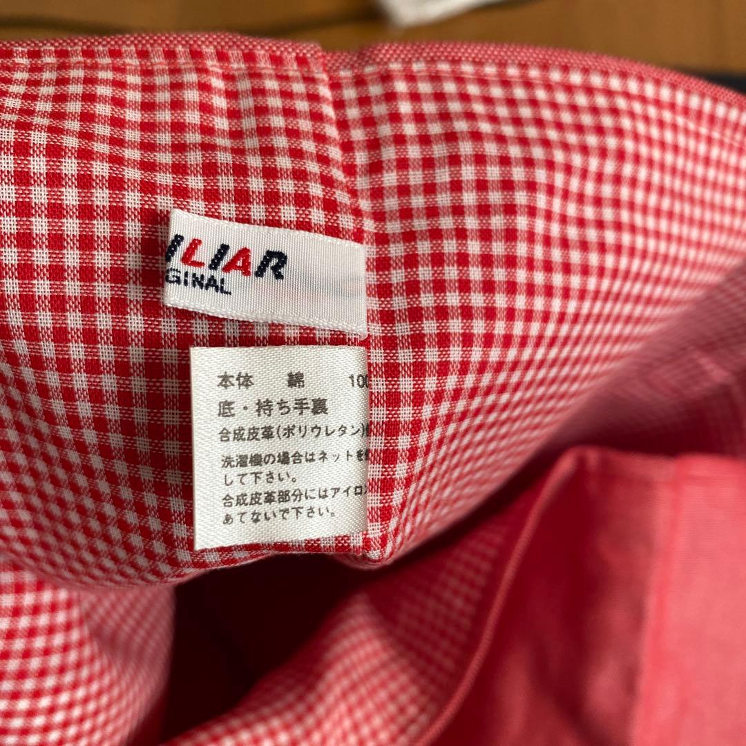 と*も様 ファミリア　familiar 赤いトートバッグ クマのぬいぐるみ付き