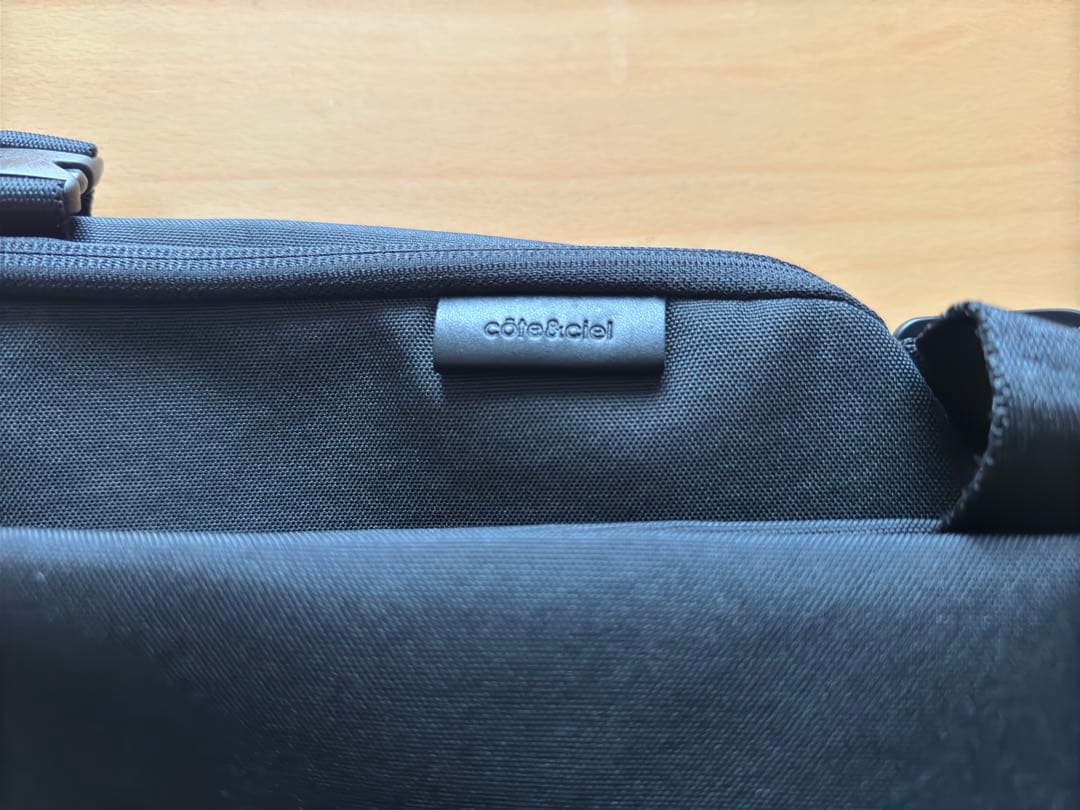 【美品】cote&ciel Riss ブラック ショルダーバッグ