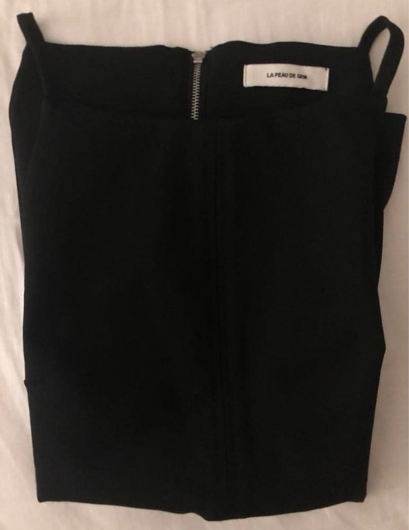 トップス la peau de gem. front cut tops