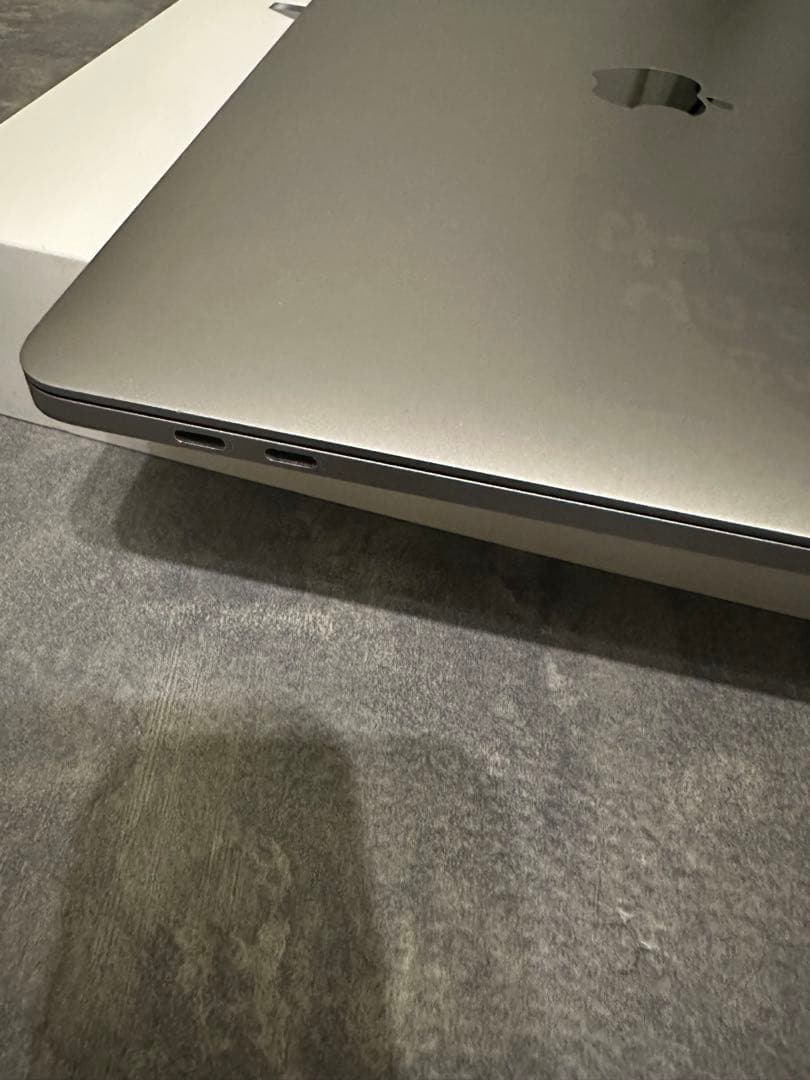 MacBook本体 Apple MacBook Pro 13 2019 i5/16GB/512Gb