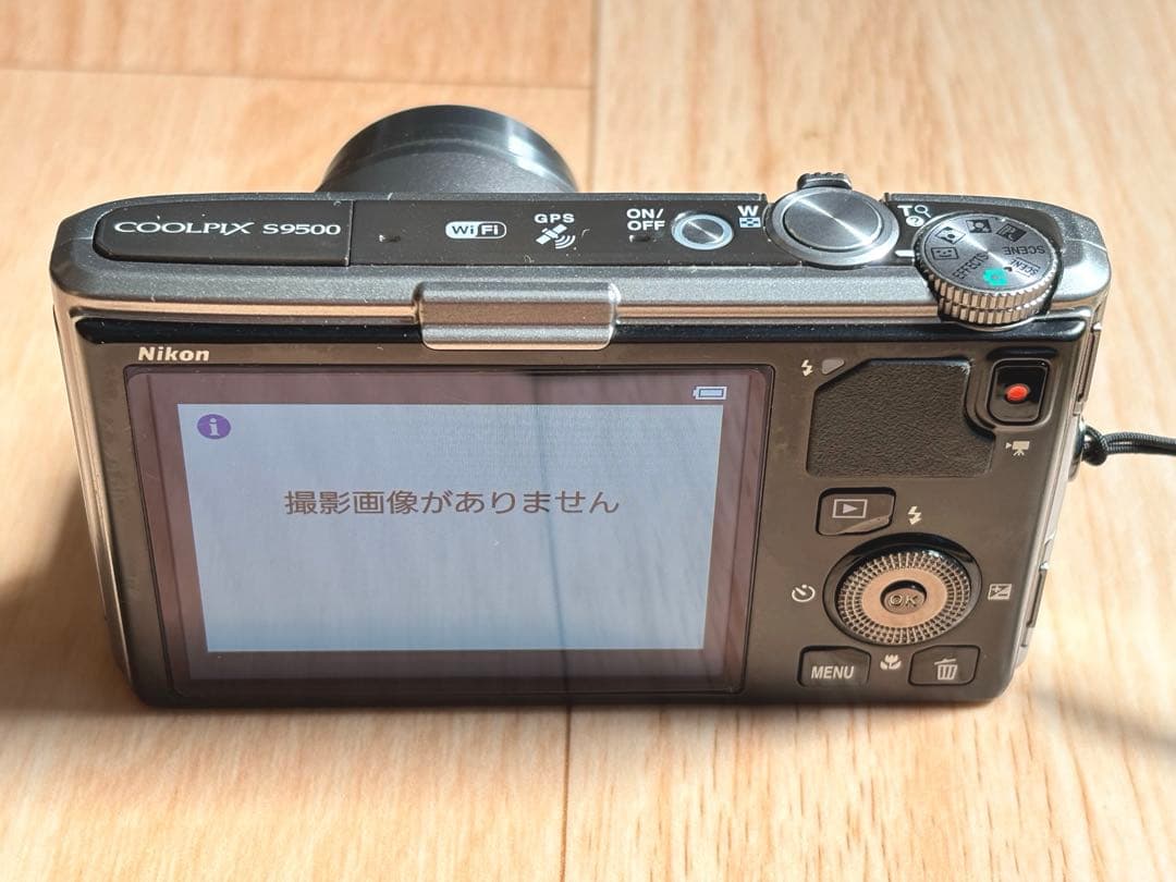 Nikon COOLPIX S9500 デジタルカメラ　コンデジ