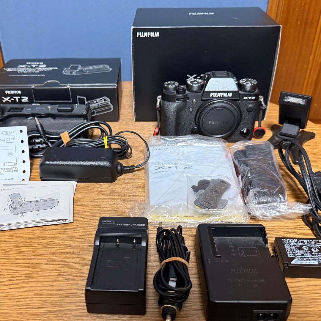 【極上美品元箱付】FUJIFILM X-T2 ＋ 純正バッテリーグリップ セット